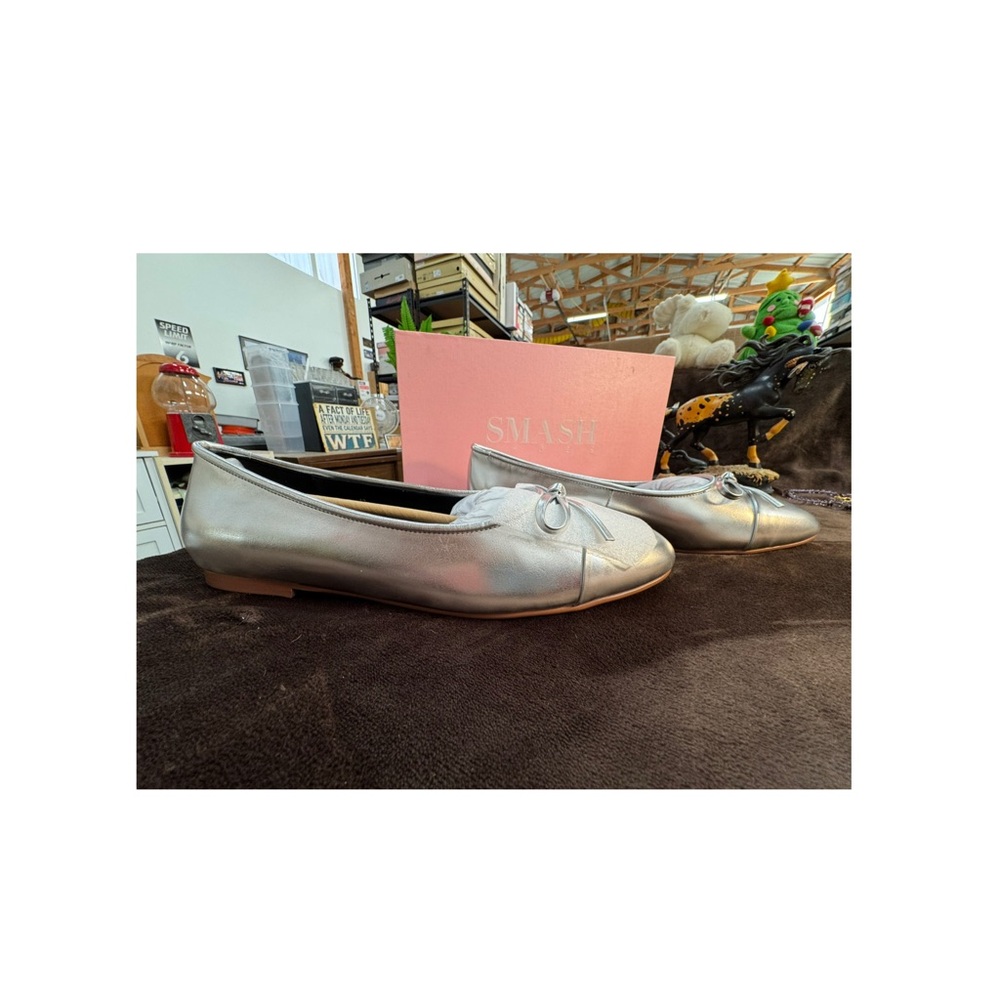 Smash Silver Bella Flats size 12
